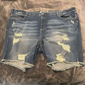 Torrid Shorts SZ 30 Destructed Distressed